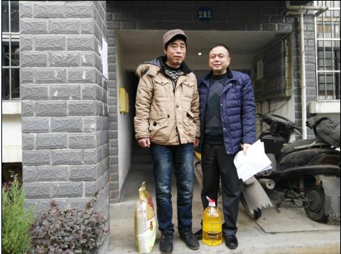 慰问2.jpg 慰问2.jpg