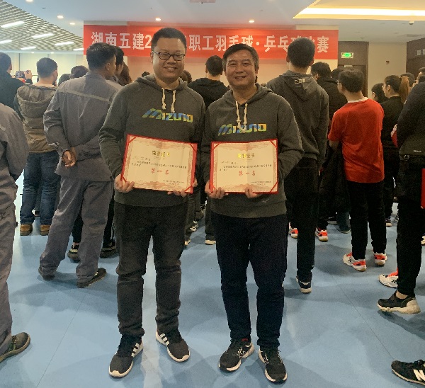 2019-11-29羽毛球乒乓球比赛1.jpg