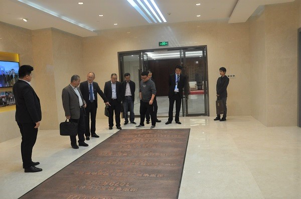 参观文化展厅 (2).JPG
