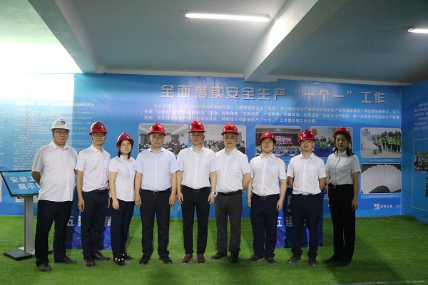 合照.jpg